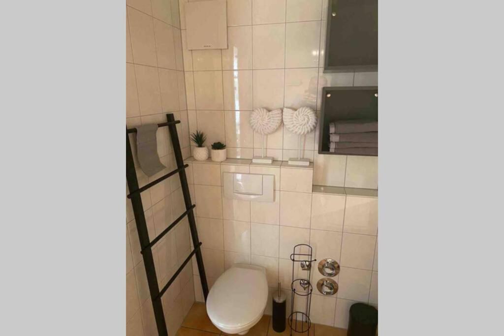 Die Seeblume - Ferienwohnung Mit Pool Und Seeblick Bodman-Ludwigshafen Exteriör bild