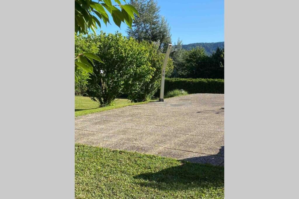 Die Seeblume - Ferienwohnung Mit Pool Und Seeblick Bodman-Ludwigshafen Exteriör bild
